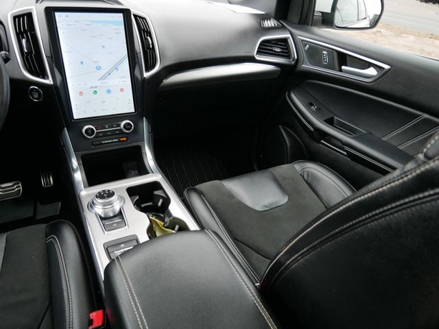 Thumbnail: 2023 Ford Edge - 11