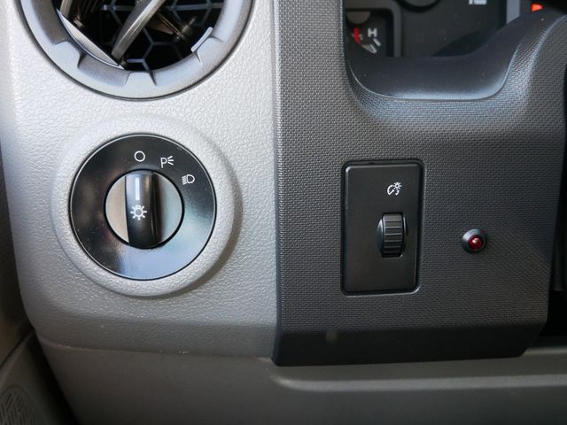 Thumbnail: 2009 Ford Econoline - 12