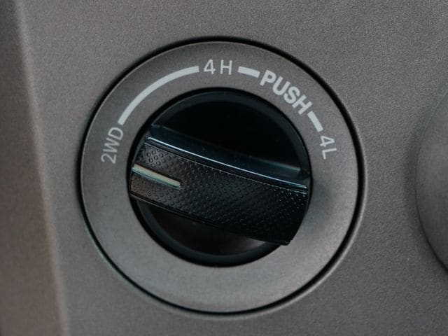 Thumbnail: 2011 Toyota Tundra - 26