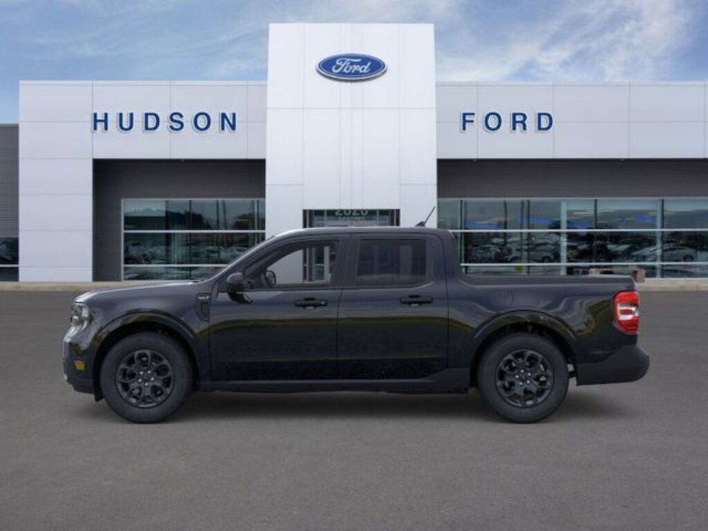 New 2025 Ford Maverick XLT Truck