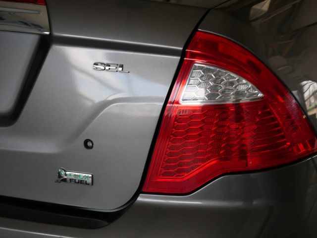 Thumbnail: 2010 Ford Fusion - 6