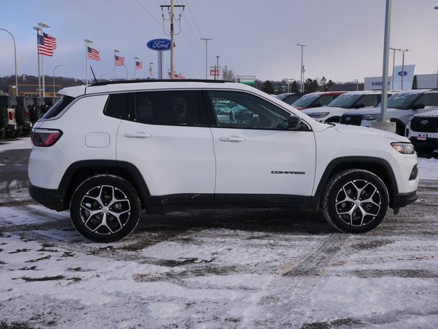 Thumbnail: 2024 Jeep Compass - 18