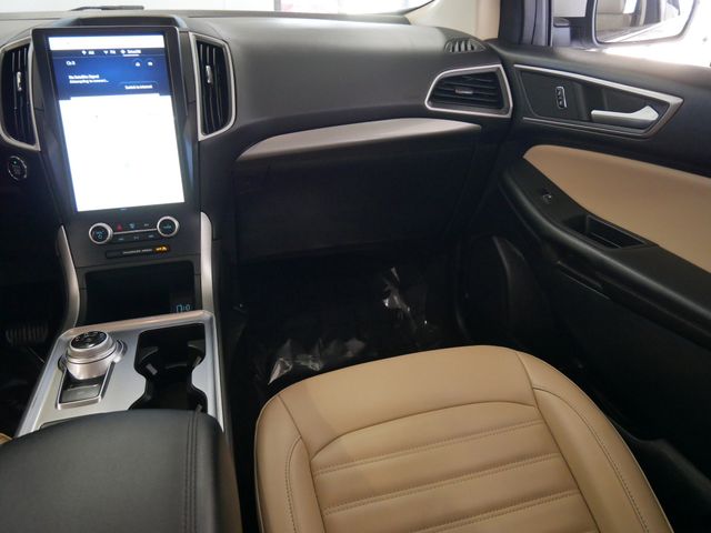 Thumbnail: 2023 Ford Edge - 15