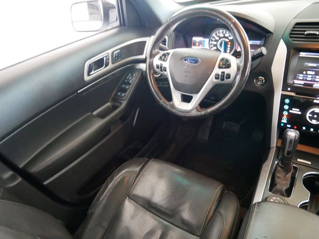 Thumbnail: 2015 Ford Explorer - 10