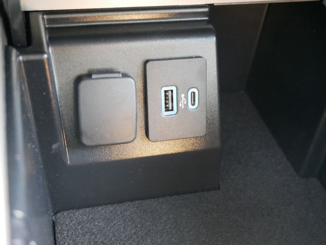 Thumbnail: 2023 Ford Explorer - 14