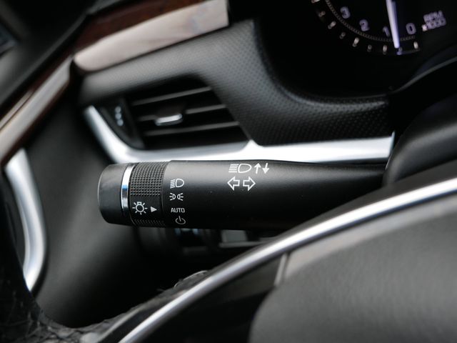 Thumbnail: 2017 Cadillac XTS - 28