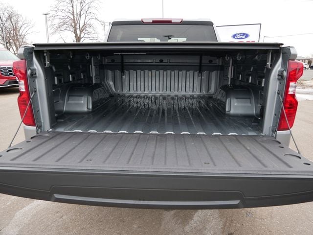 Thumbnail: 2025 Chevrolet Silverado 1500 - 4