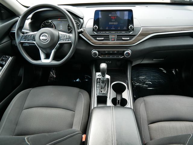 Thumbnail: 2023 Nissan Altima - 7