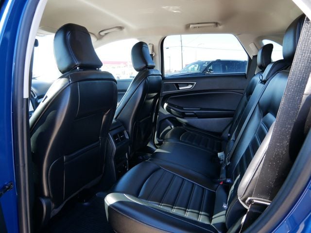 Thumbnail: 2023 Ford Edge - 5