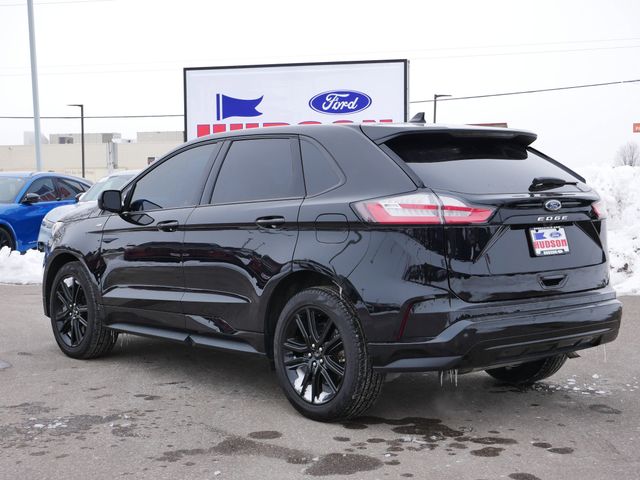 Thumbnail: 2023 Ford Edge - 3