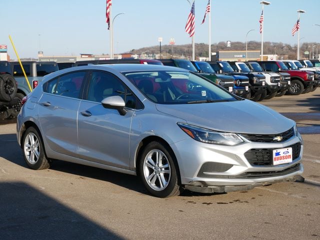 Thumbnail: 2018 Chevrolet Cruze - 21