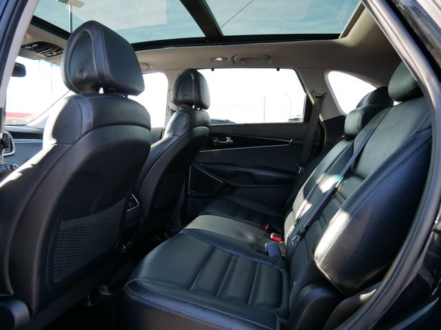 Thumbnail: 2016 Kia Sorento - 5