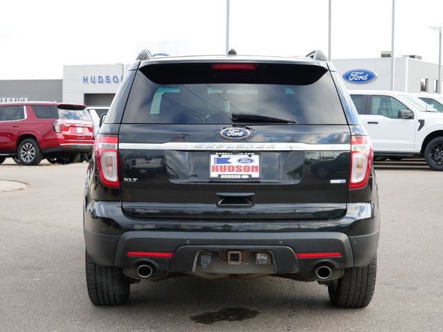 Thumbnail: 2015 Ford Explorer - 16