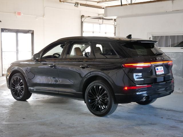 Thumbnail: 2025 Lincoln Corsair - 3