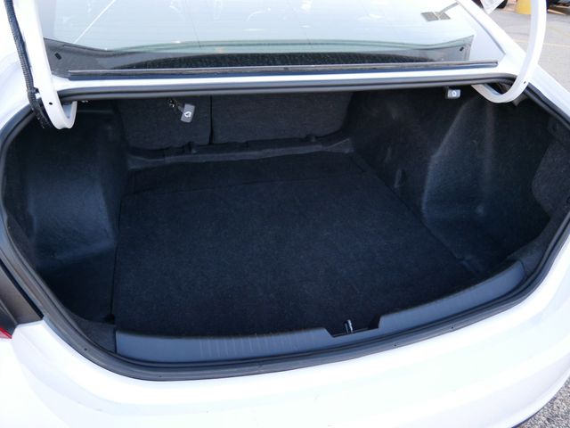 Thumbnail: 2023 Chevrolet Malibu - 4