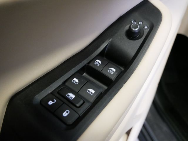 Thumbnail: 2025 Jeep Grand Cherokee - 15