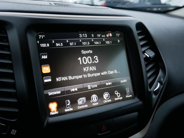 Thumbnail: 2017 Jeep Cherokee - 10