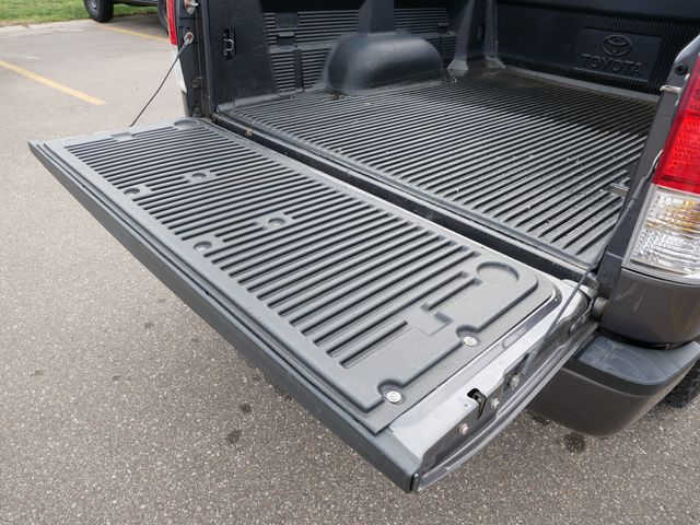 Thumbnail: 2011 Toyota Tundra - 12