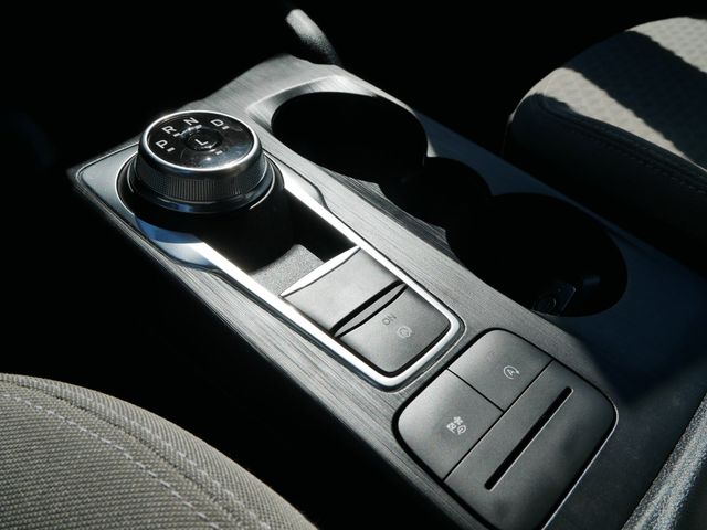 Thumbnail: 2022 Ford Escape - 15