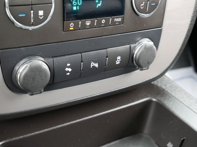 Thumbnail: 2013 Chevrolet Silverado 1500 - 19