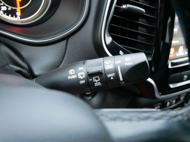 Thumbnail: 2019 Jeep Cherokee - 27