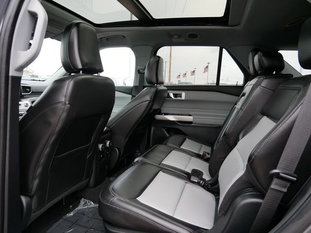 Thumbnail: 2022 Ford Explorer - 4