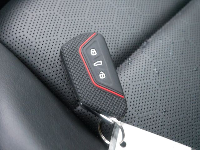 Thumbnail: 2021 Volkswagen ID.4 - 15