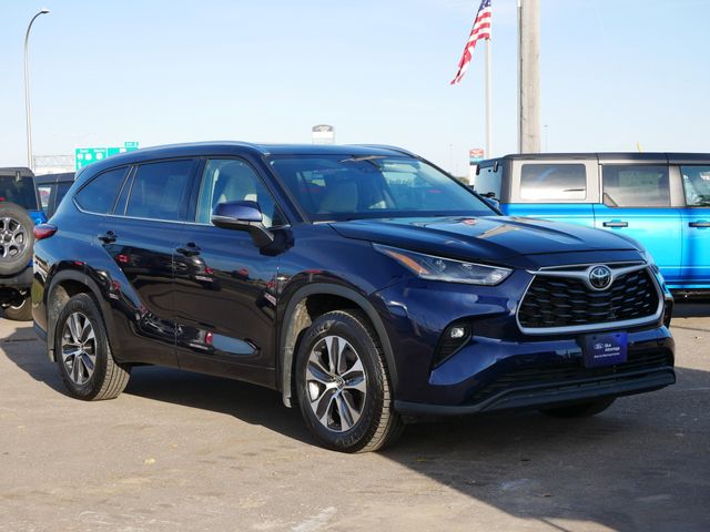 Thumbnail: 2021 Toyota Highlander - 19