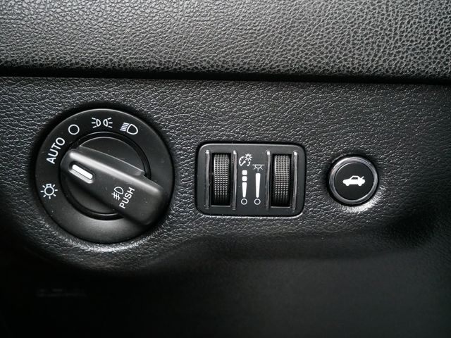 Thumbnail: 2014 Chrysler 300 - 14
