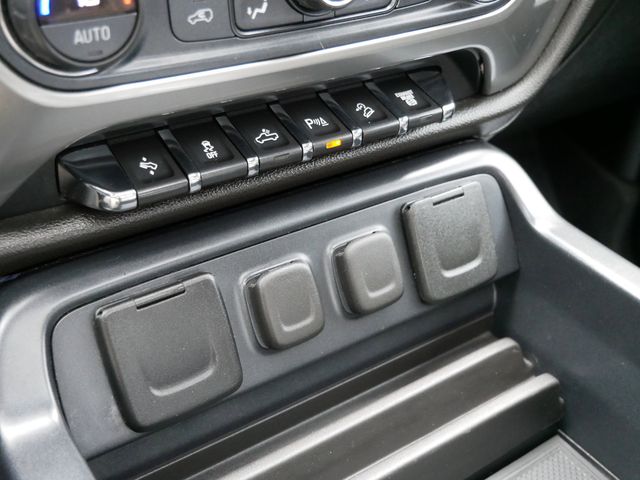 Thumbnail: 2017 Chevrolet Silverado 3500 - 14