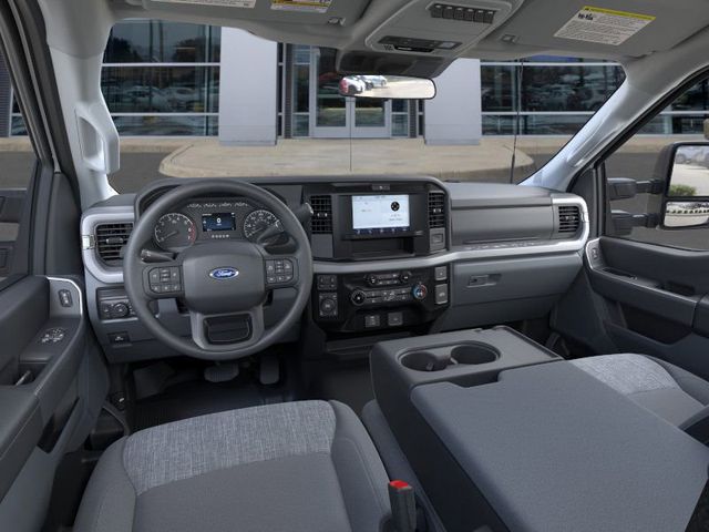 Thumbnail: 2025 Ford F-350 - 9