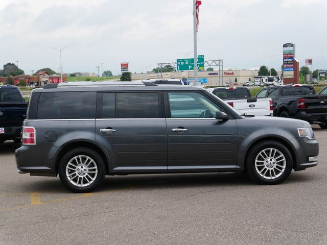 Thumbnail: 2019 Ford Flex - 18