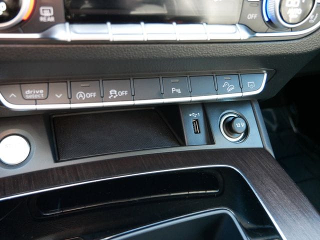 Thumbnail: 2023 Audi Q5 - 11