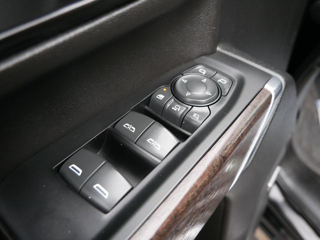 Thumbnail: 2022 GMC Sierra 3500 - 24