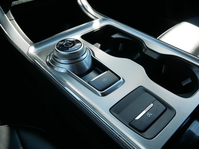 Thumbnail: 2022 Ford Edge - 15