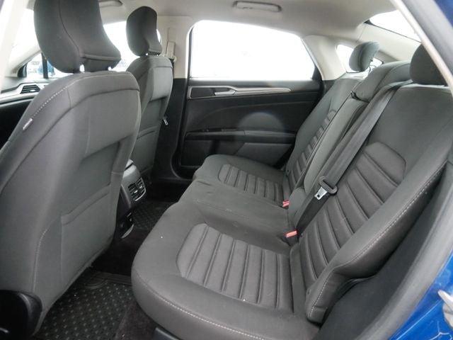 Thumbnail: 2017 Ford Fusion - 6