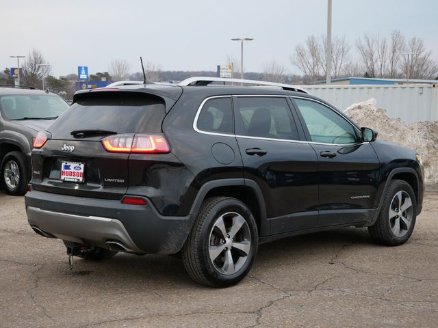 Thumbnail: 2019 Jeep Cherokee - 17