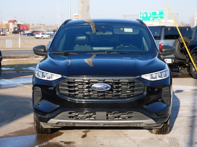 Thumbnail: 2023 Ford Escape - 22