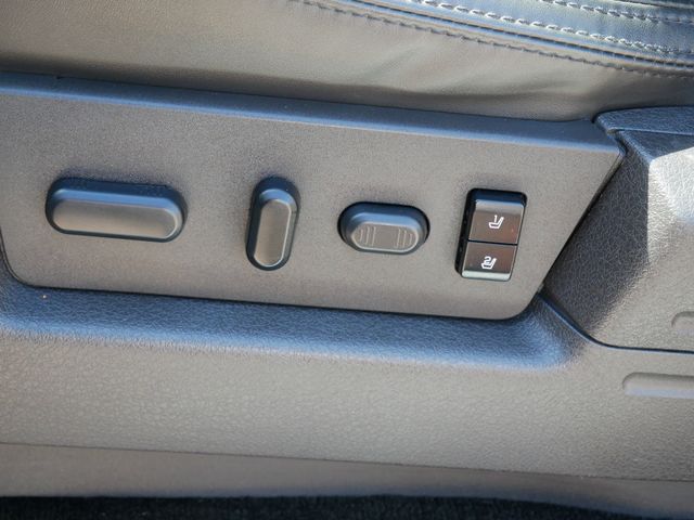 2013 Ford F-150 Platinum 26