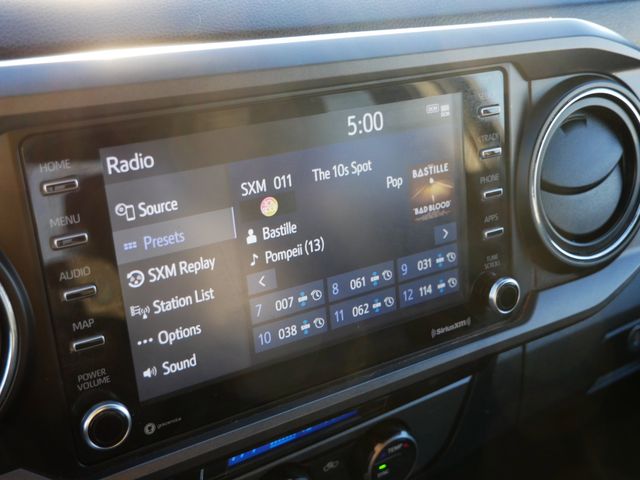 Thumbnail: 2022 Toyota Tacoma - 11