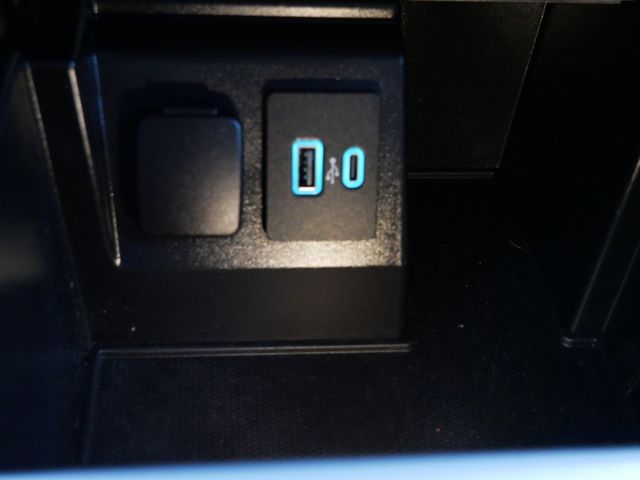 Thumbnail: 2020 Ford Explorer - 13