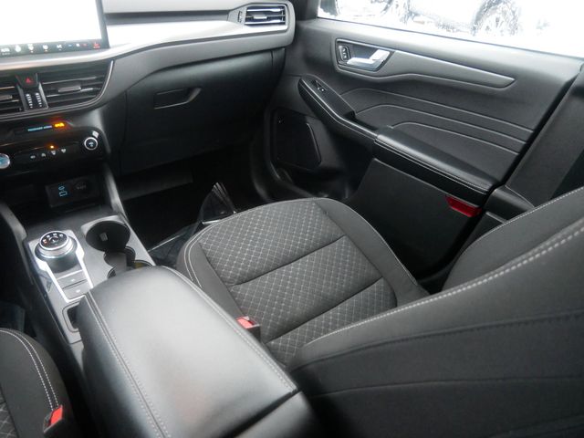 Thumbnail: 2023 Ford Escape - 11