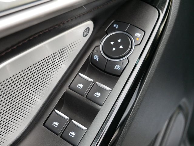 Thumbnail: 2022 Ford Explorer - 25