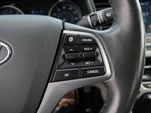 2017 Hyundai Elantra Limited Edition 26