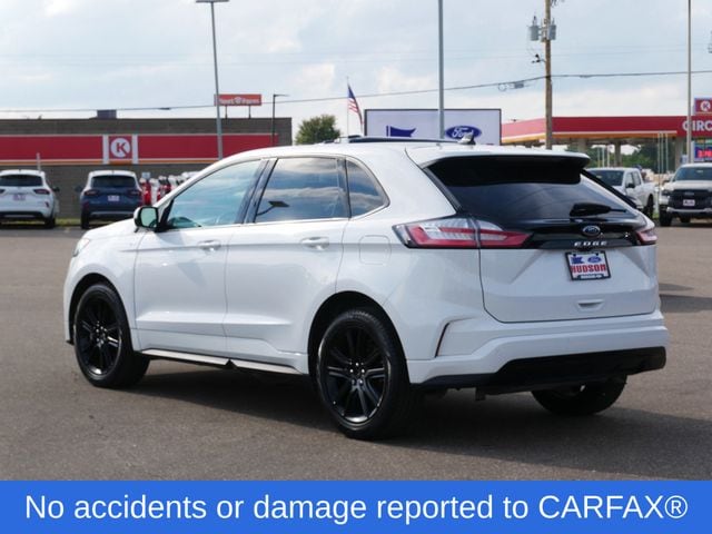 Thumbnail: 2023 Ford Edge - 3