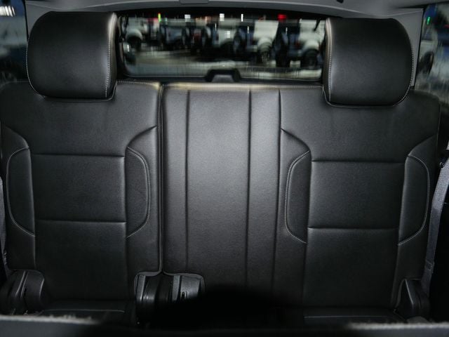 Thumbnail: 2019 GMC Yukon XL - 5