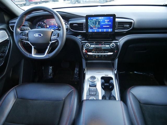 Thumbnail: 2022 Ford Explorer - 8