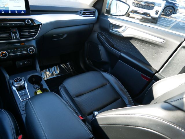 Thumbnail: 2020 Ford Escape - 10