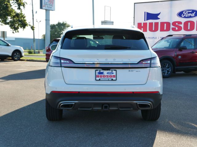 Thumbnail: 2020 Lincoln Nautilus - 16