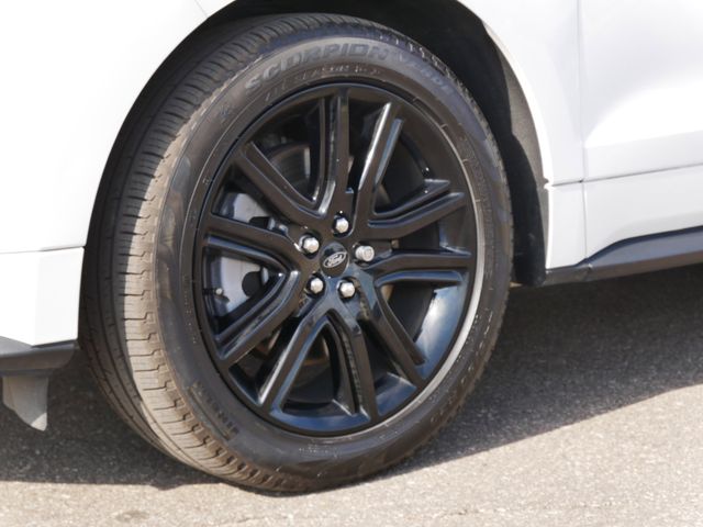 Thumbnail: 2023 Ford Edge - 22